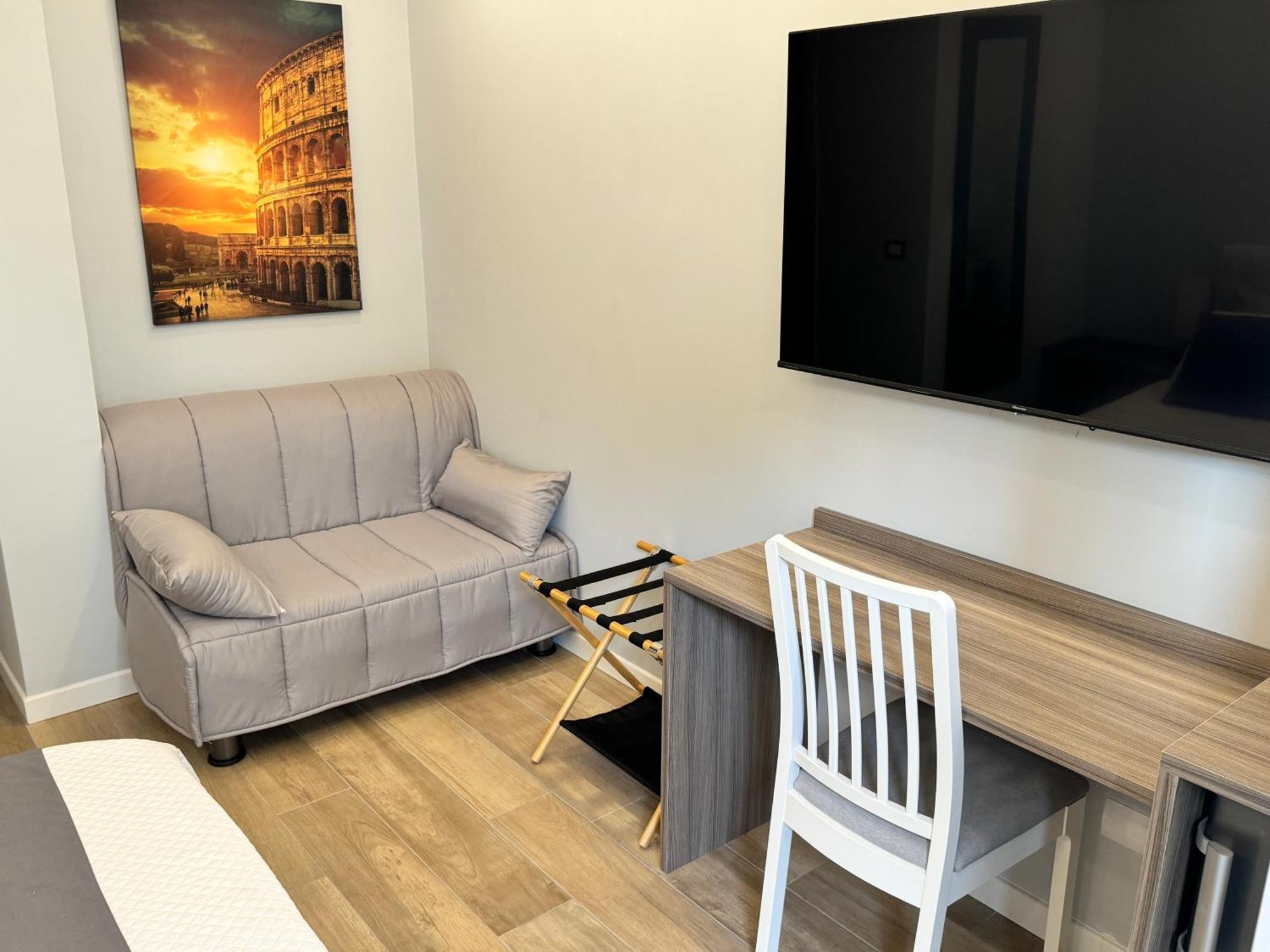 Niky House Roma Hotel ภายนอก รูปภาพ