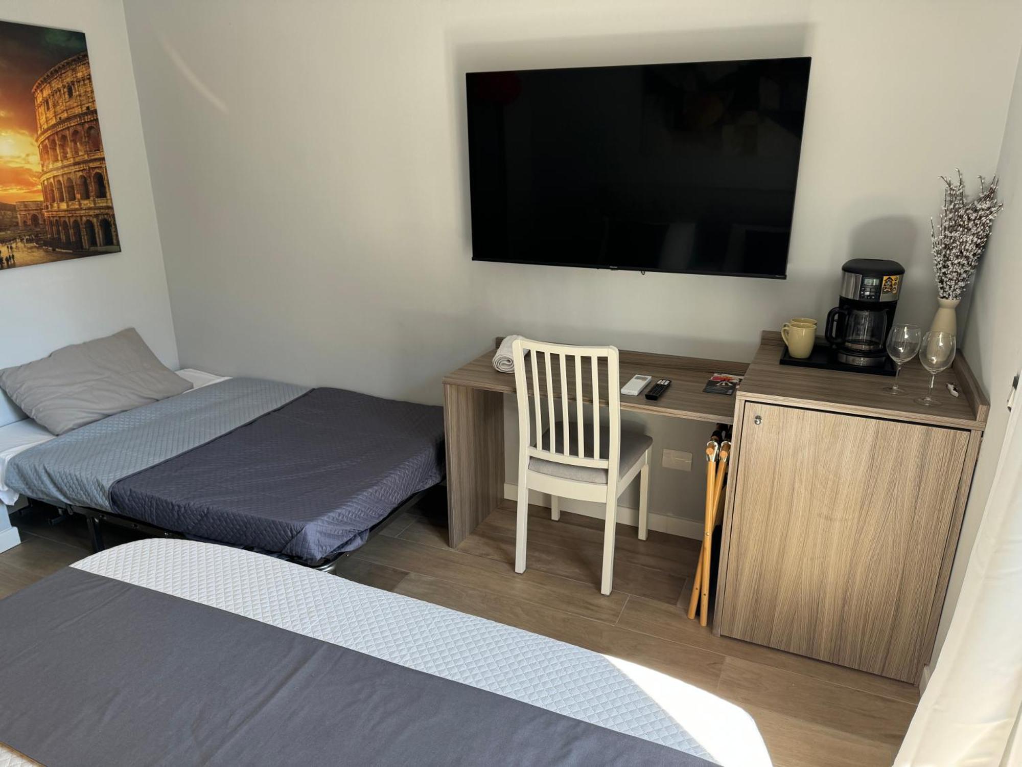 Niky House Roma Hotel ภายนอก รูปภาพ